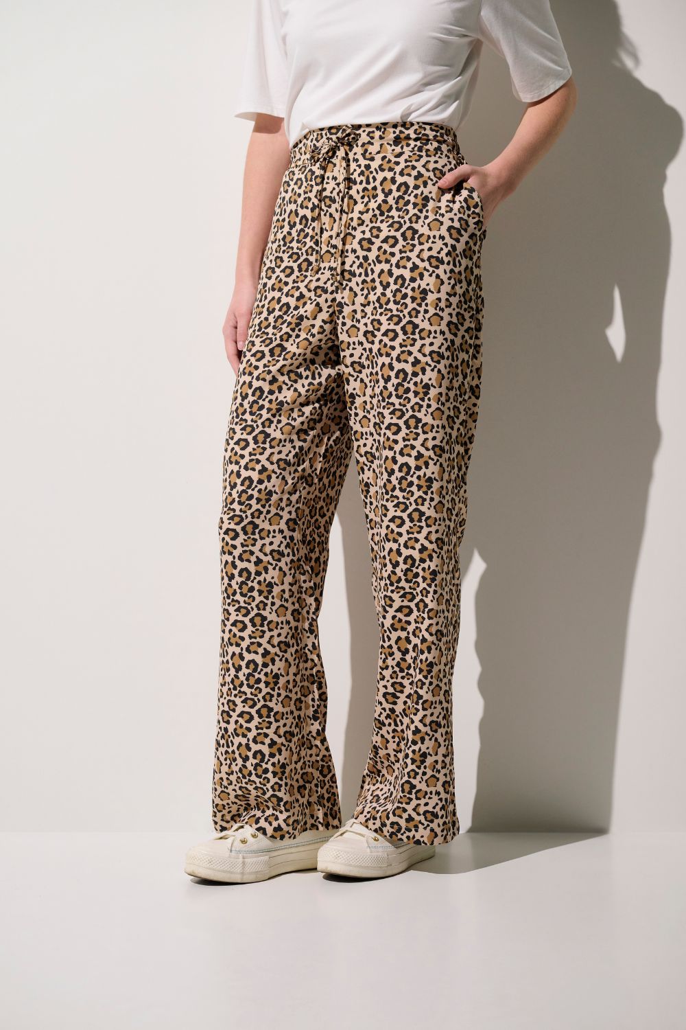 Pantalon anti-UV - Positano beige à motifs léopard pour femme, léger et respirant, protection solaire UPF 50+.