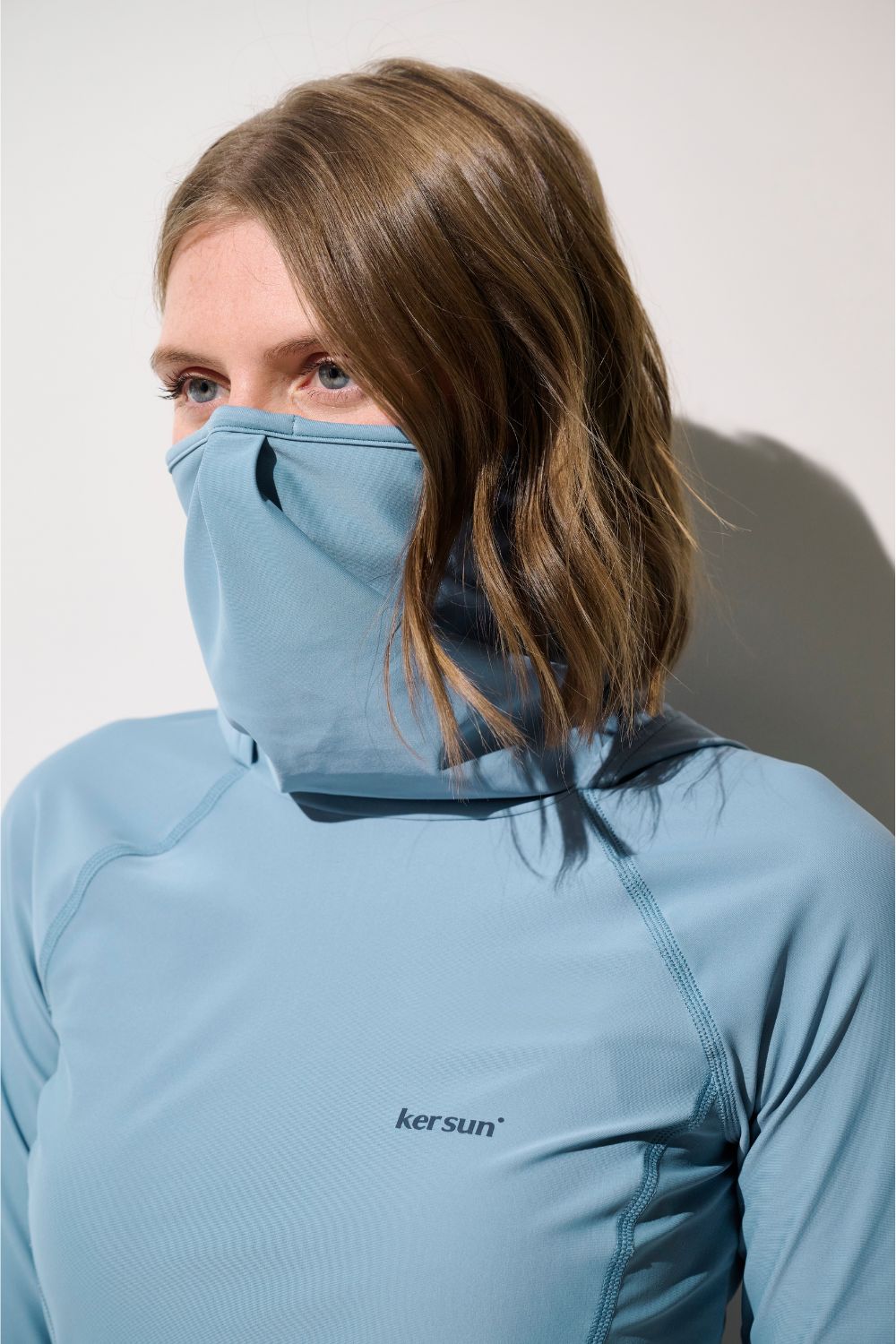 T-shirt de bain anti-UV - Galápagos bleu pour femme, protection solaire UPF 50+ avec capuche et masque.
