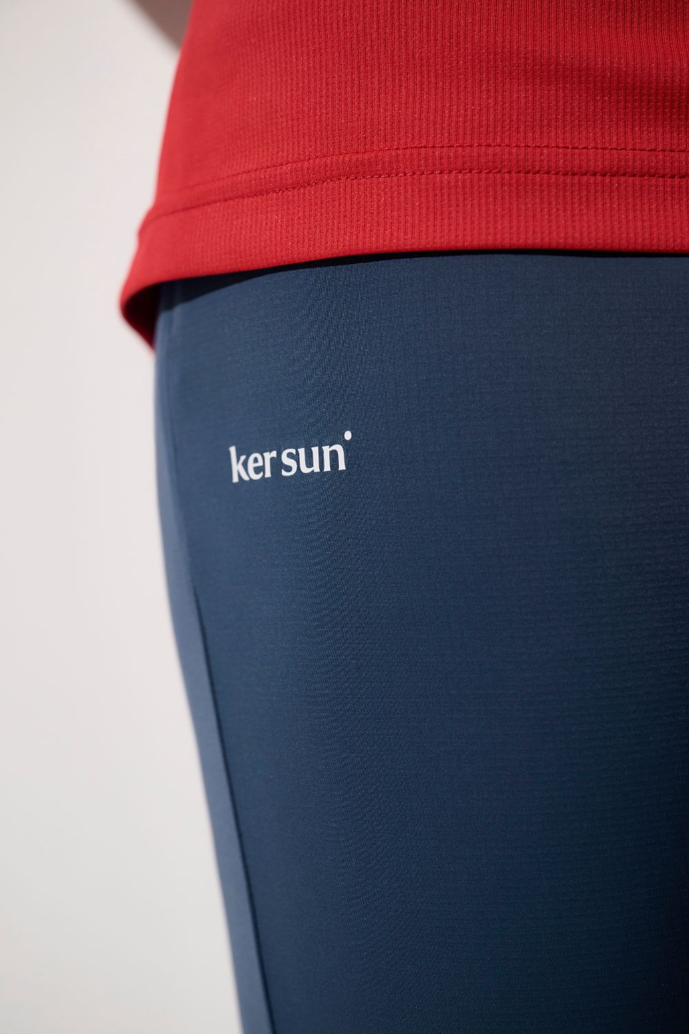 Legging anti-UV - Boston en tissu léger, bleu marine, de la marque Ker Sun, offrant confort et protection solaire.