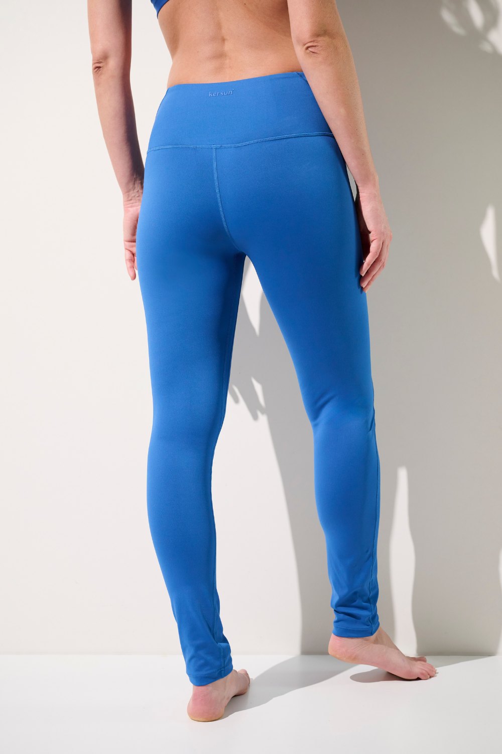 Legging de bain anti-UV - Galápagos en bleu, ajustement élégant pour femme, idéal pour activités aquatiques, UPF 50+.