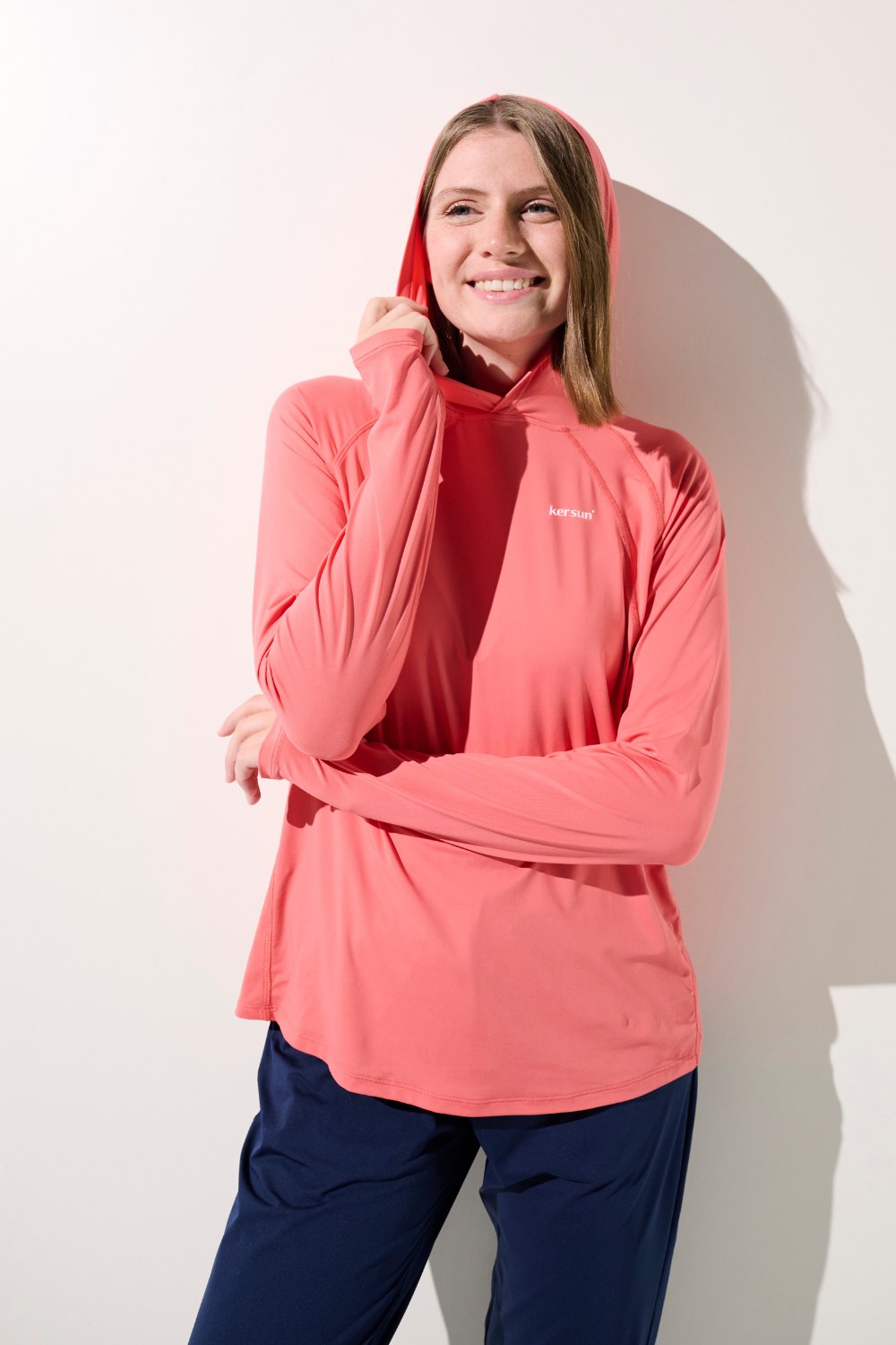 Camiseta de protección solar con capucha – Oasis