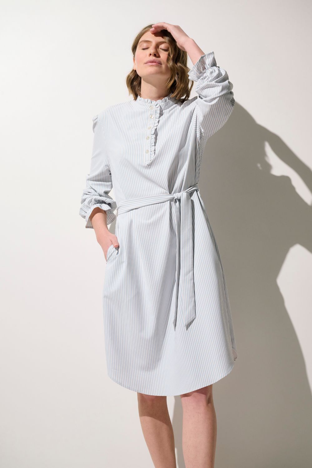Robe anti-UV - Sylt à rayures pour femme, légère, élégante, offrant une protection solaire adéquate.