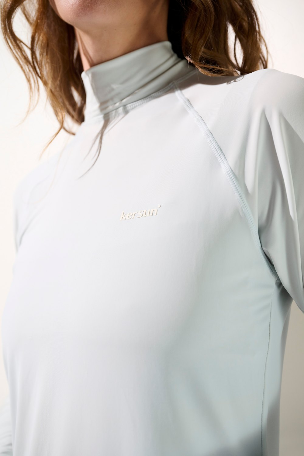 T-shirt de bain anti-UV - Malibu pour femme, léger, UPF 50+, idéal pour les activités aquatiques.