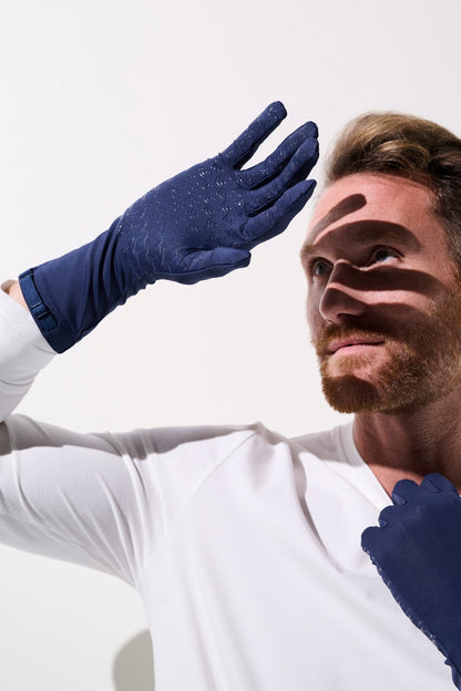 Gants anti-UV Mojave pour homme, en bleu, offrant protection UPF 50+ et confort pour toutes les activités en extérieur.