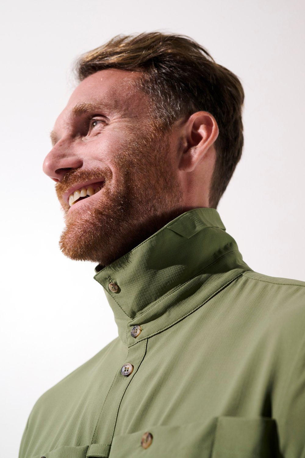 Chemise anti-UV verte pour homme, légère et respirante, idéale pour l'aventure en plein air, UPF 50+.