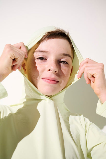 Camiseta con capucha y protección solar de Oasis