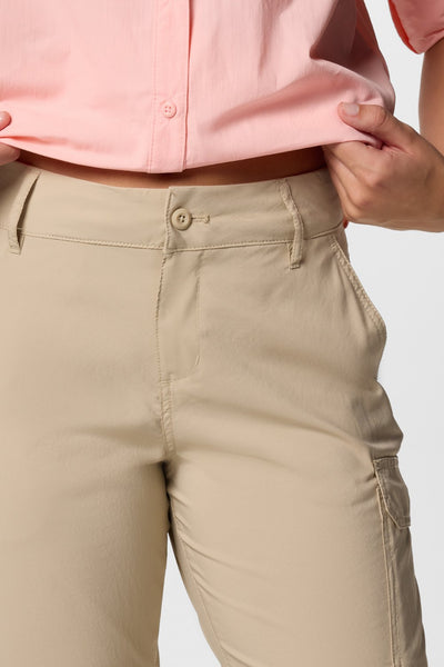 Pantalon de randonnée anti-UV convertible - Silver Ridge Utility, léger et élégant, idéal pour femme en plein air.