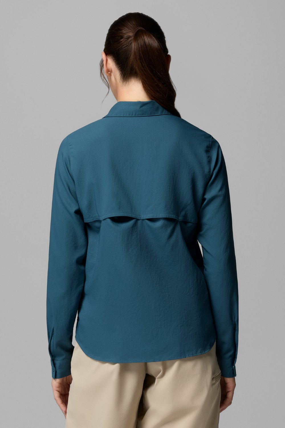 Chemise anti-UV - Silver Ridge Utility II en bleu pour femme, manches longues et coupe élégante, vue de dos.