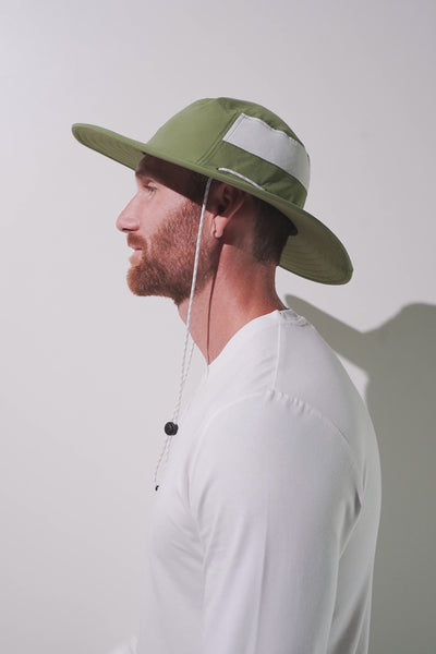Chapeau anti-UV - Oasis vert pour homme, léger et respirant, parfait pour les activités en plein soleil.