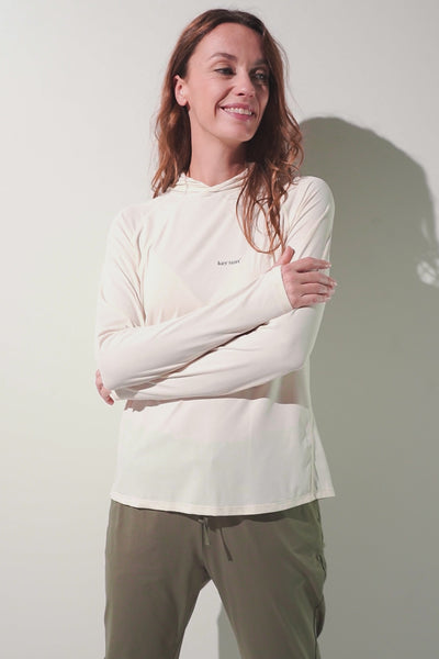 Camiseta de protección solar con capucha – Oasis