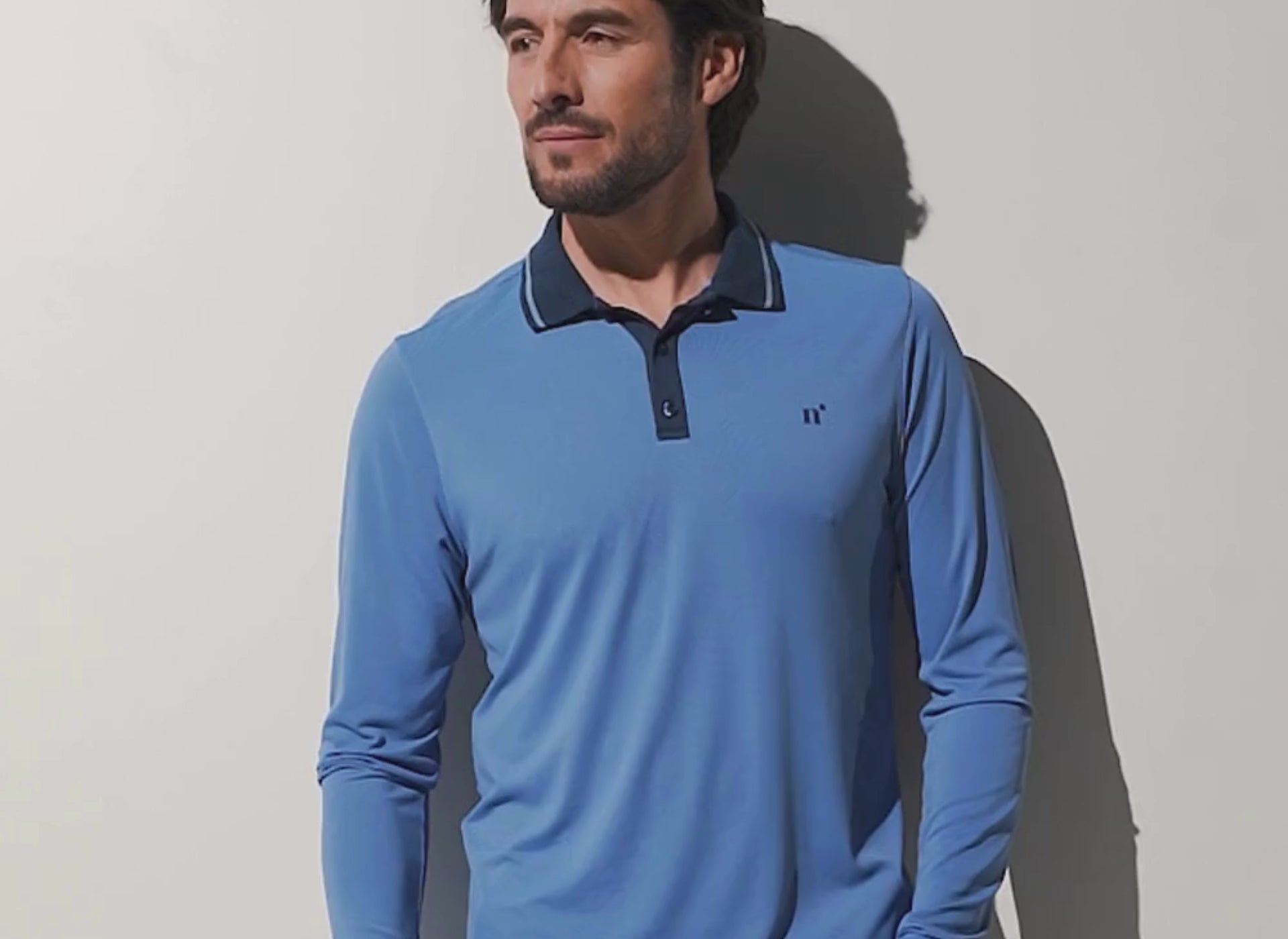 Cargar video: Ropa anti-UV para hombre con certificación UPF50+ para una protección solar óptima