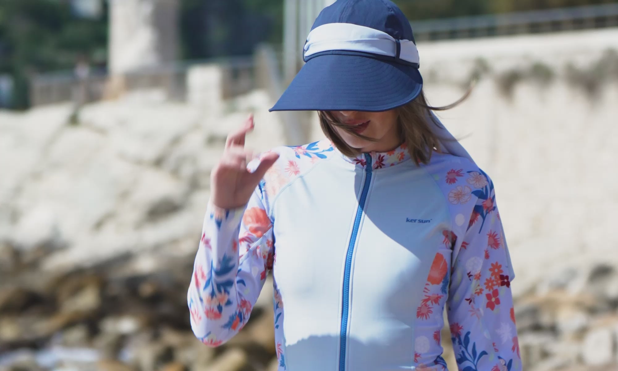 Cargar video: Chapeaux et Vêtements anti-UV Ker Sun pour Femme et Homme